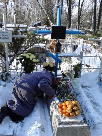 Сердечная молитва на могилке блаженной старицы Екатерины